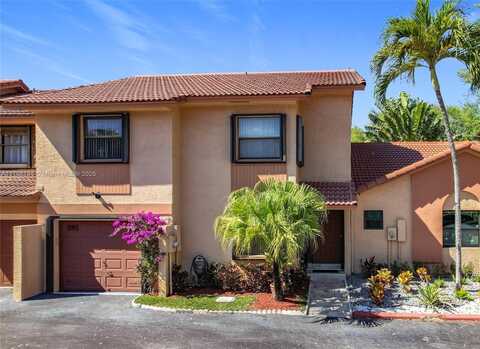 985 SW 113th Ter, Pembroke Pines, FL 33025