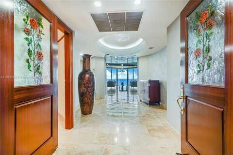 19111 Collins Ave, Sunny Isles Beach, FL 33160