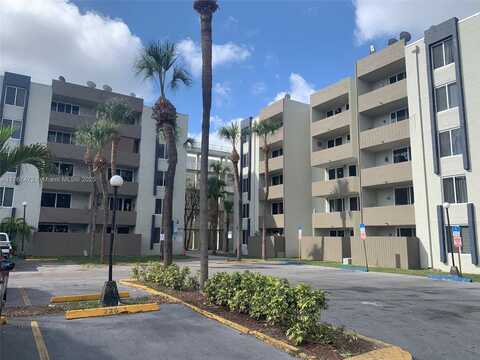 10000 NW 80th Ct, Hialeah Gardens, FL 33016