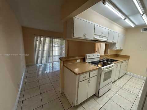 4401 Treehouse Ln, Tamarac, FL 33319