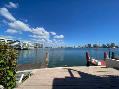 2757 NE 165th Ter, North Miami Beach, FL 33160