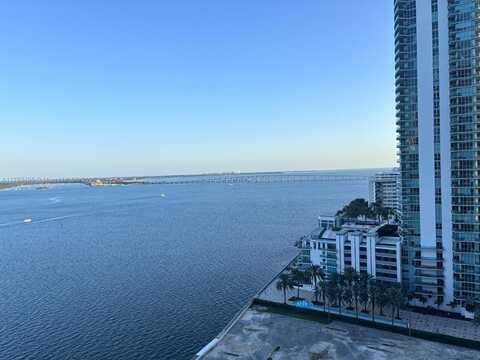 1155 Brickell Bay Dr, Miami, FL 33131