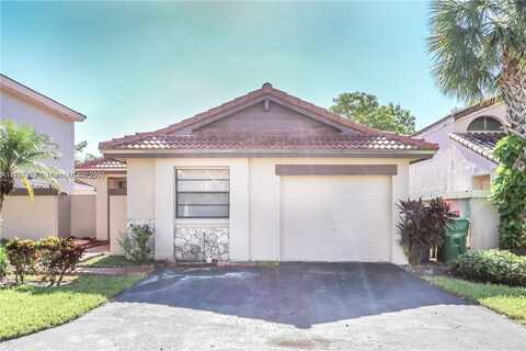 6324 NW 179th Ter, Hialeah, FL 33015