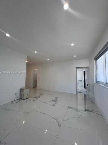 undefined, Miami Beach, FL 33141