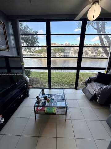 7316 Ashmont Cir, Tamarac, FL 33321