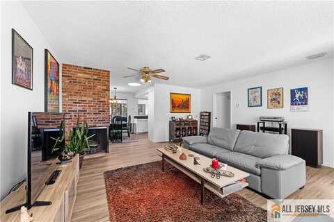 21 Celtis Plaza, Monroe, NJ 08831