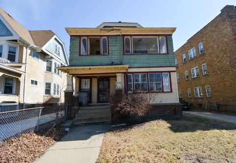 4266 W Highland Blvd, Milwaukee, WI 53208