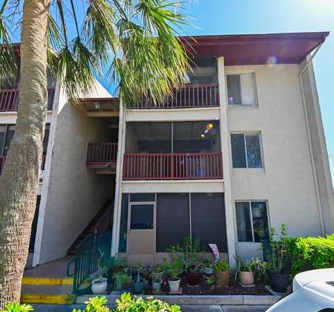 3853 S LAKE DRIVE, TAMPA, FL 33614