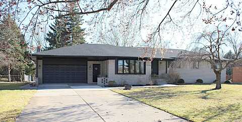 15790 Luxemburg, Fraser, MI 48026