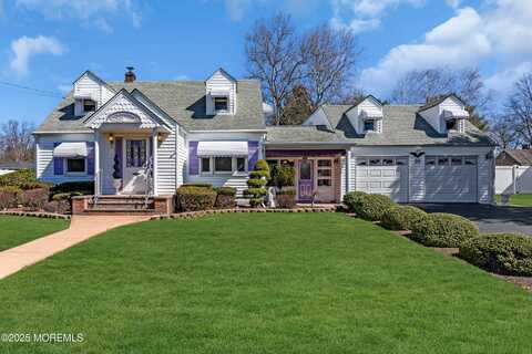 39 Pine Avenue, Freehold, NJ 07728