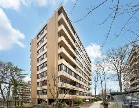 10-21 162nd Street, Whitestone, NY 11357