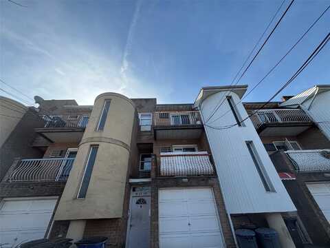 36-22 195 Streets, Flushing, NY 11358