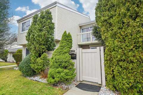 206 Springmeadow Drive, Holbrook, NY 11741