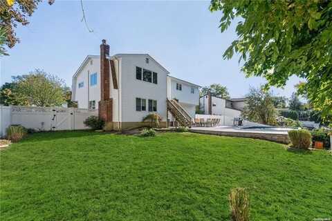 23 Bowman Lane, Kings Park, NY 11754
