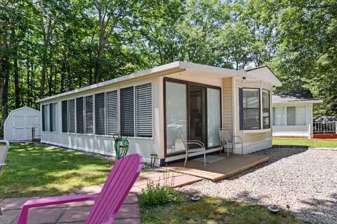 1 Robinson Way, Kennebunk, ME 04043