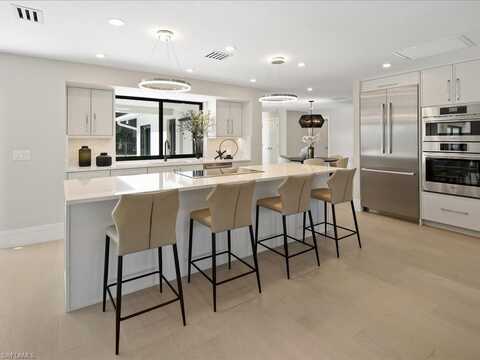 518 Cypress, NAPLES, FL 34110