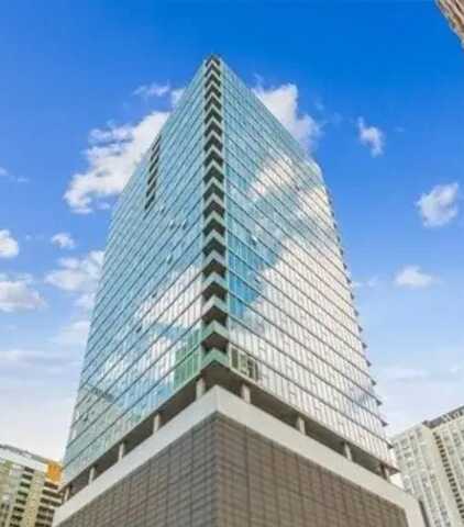 550 N St Clair Street, Chicago, IL 60611