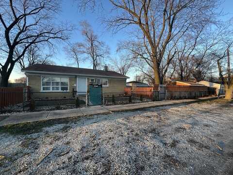 15545 Lincoln Avenue, Harvey, IL 60426