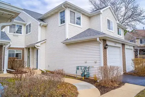1120 E Cambria Lane N, Lombard, IL 60148