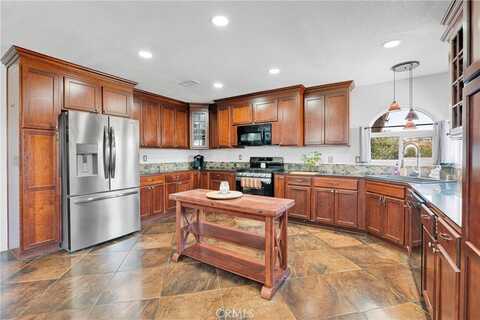 16597 Odell Avenue, Victorville, CA 92394