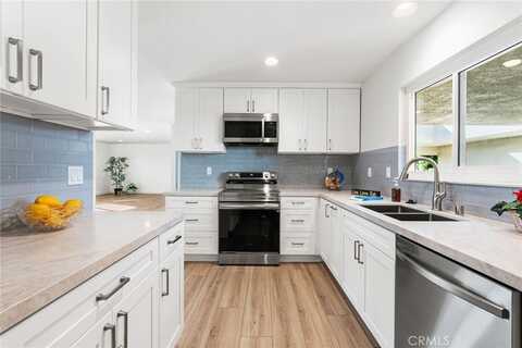 2392 Via Mariposa W, Laguna Woods, CA 92637