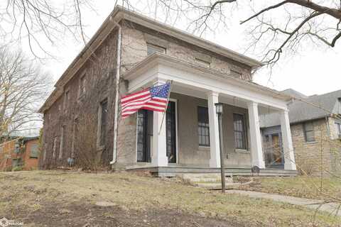 520 Columbia Street, Burlington, IA 52601