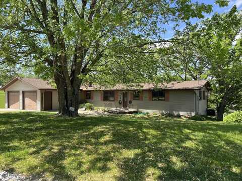 102 Sunrise Lane, Montezuma, IA 50171