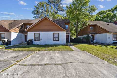 7608 MELISSA Court N, Jacksonville, FL 32210