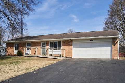 2375 Middletown Street SW, Uniontown, OH 44685