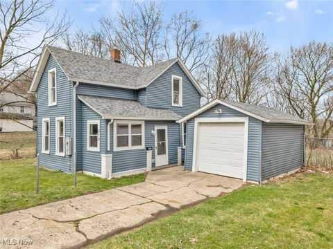 879 Lorain Street, Akron, OH 44305