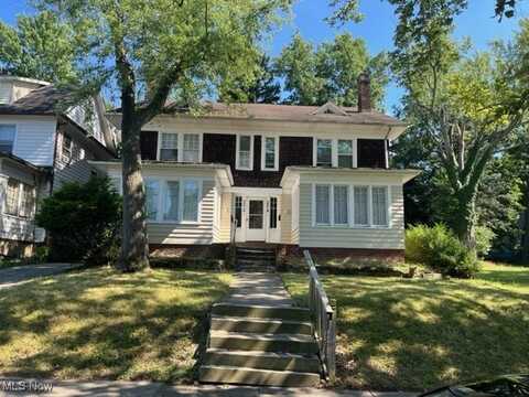 3214 Sycamore Road, Cleveland Heights, OH 44118