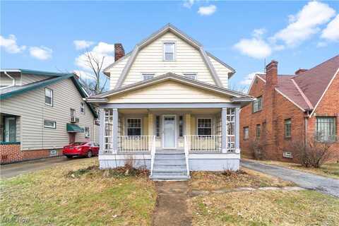1054 Nela View Road, Cleveland Heights, OH 44112