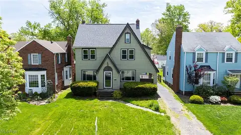 21030 Edgecliff Drive, Euclid, OH 44123