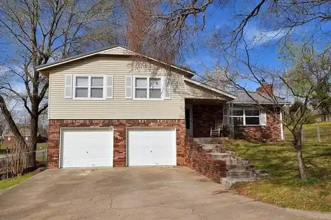 1004 S Owens Avenue, Tahlequah, OK 74464