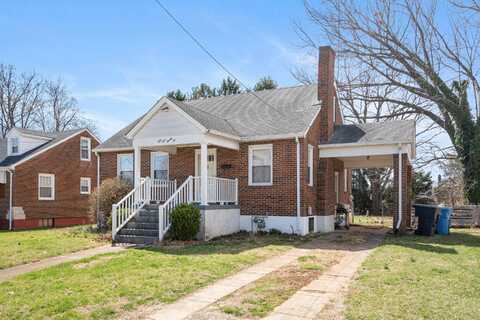 5122 Hearthstone Road NW, Roanoke, VA 24012
