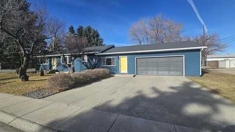 1807 14th St, Cody, WY 82414