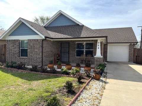 968 E Allen Avenue, Fort Worth, TX 76104