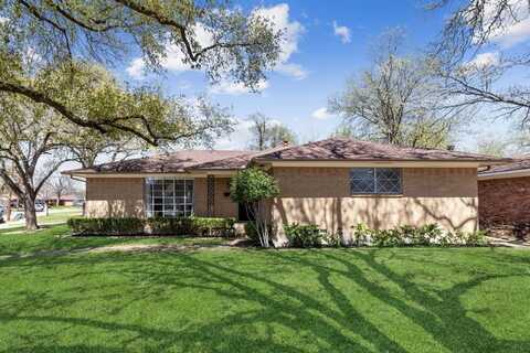 1716 Greendale Drive, Dallas, TX 75217