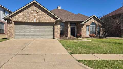 107 Ithaca Court, Arlington, TX 76002