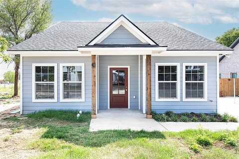 205 W Cherry, Nocona, TX 76255
