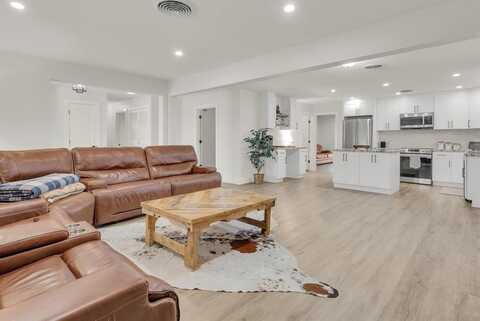 6313 Walburn Court, Fort Worth, TX 76133