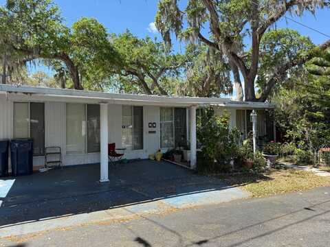 71 Eustis Ave., Tavares, FL 32778