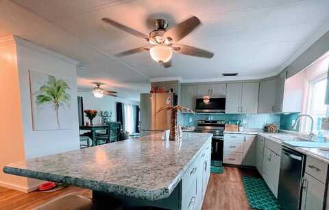 2001 83rd Ave. N., Saint Petersburg, FL 33702
