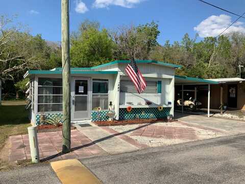 127 Tara Dr, Tavares, FL 32778