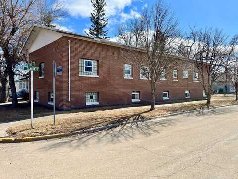402 1st Street, Maddock, ND 58348