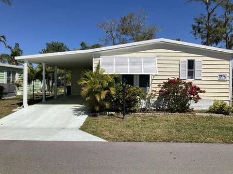 997 PLYMOUTH ROCK DR, Naples, FL 34110