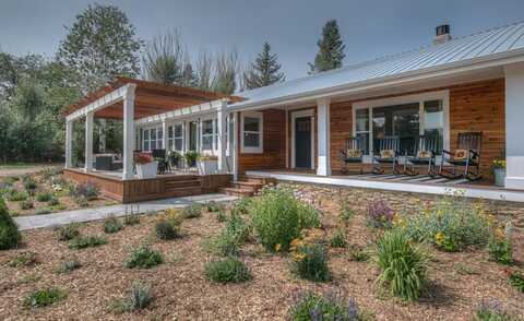 317 W Virginia St., La Veta, CO 81055