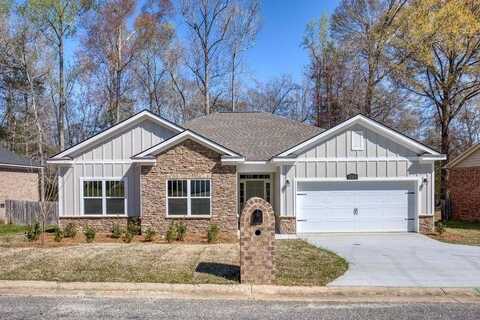 189 Meadowlark Drive, Smiths Station, AL 36877