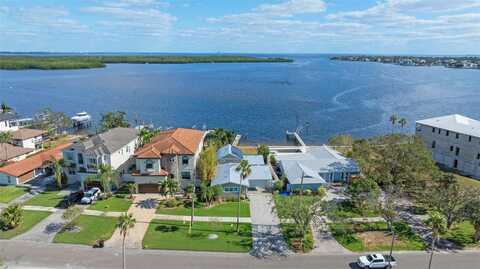 6323 BAYOU GRANDE BOULEVARD NE, Saint Petersburg, FL 33702