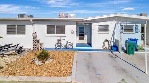 15 SEASIDE COURT, HOLMES BEACH, FL 34217